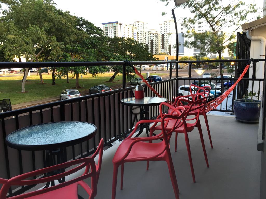 Down Under Hostels Darwin Exterior photo